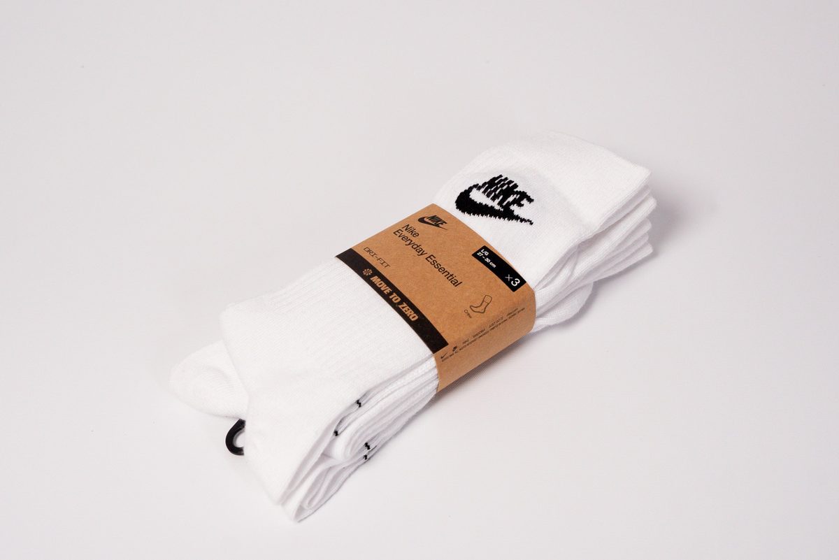 Nike Everyday Essential Logo Pack x 3 Socks