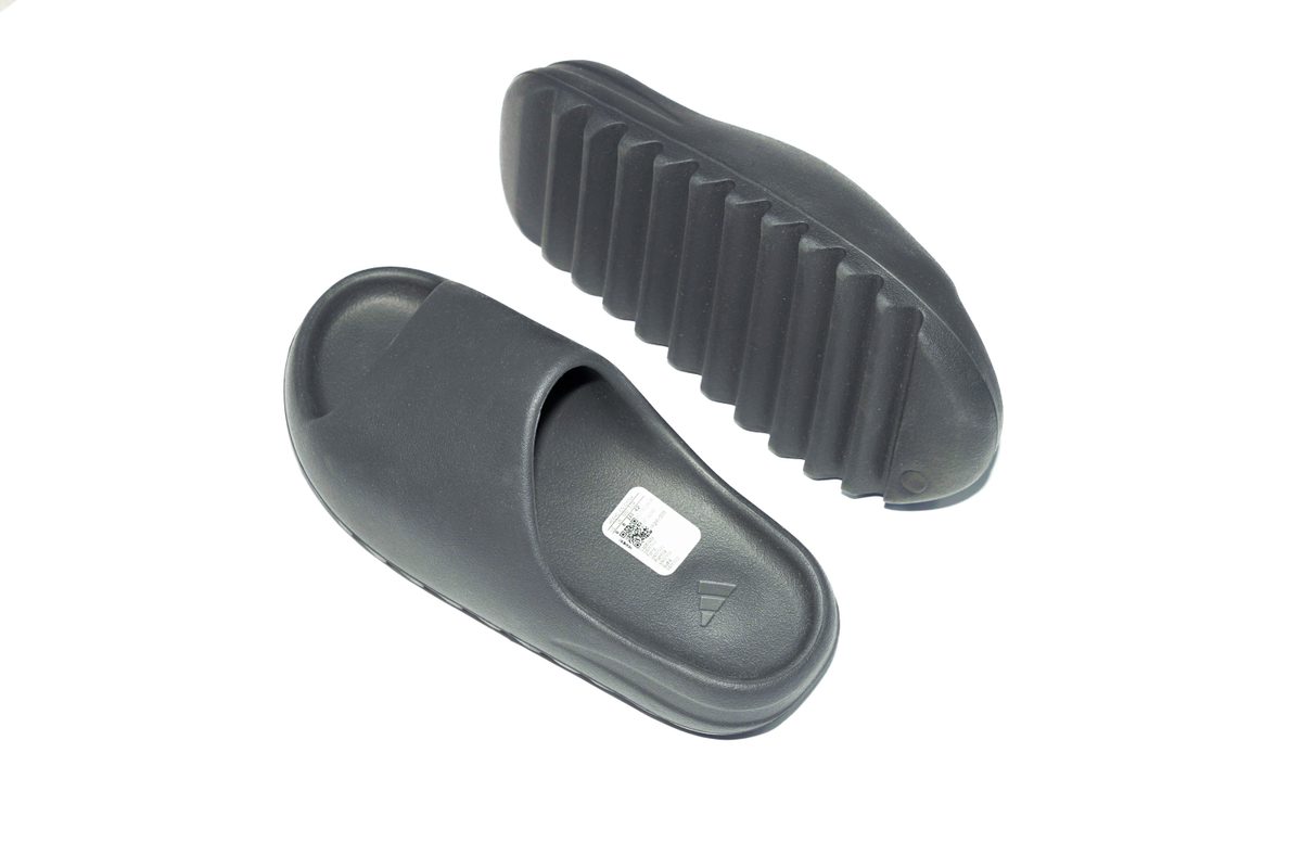 Adidas Yeezy Slide Dark Onyx